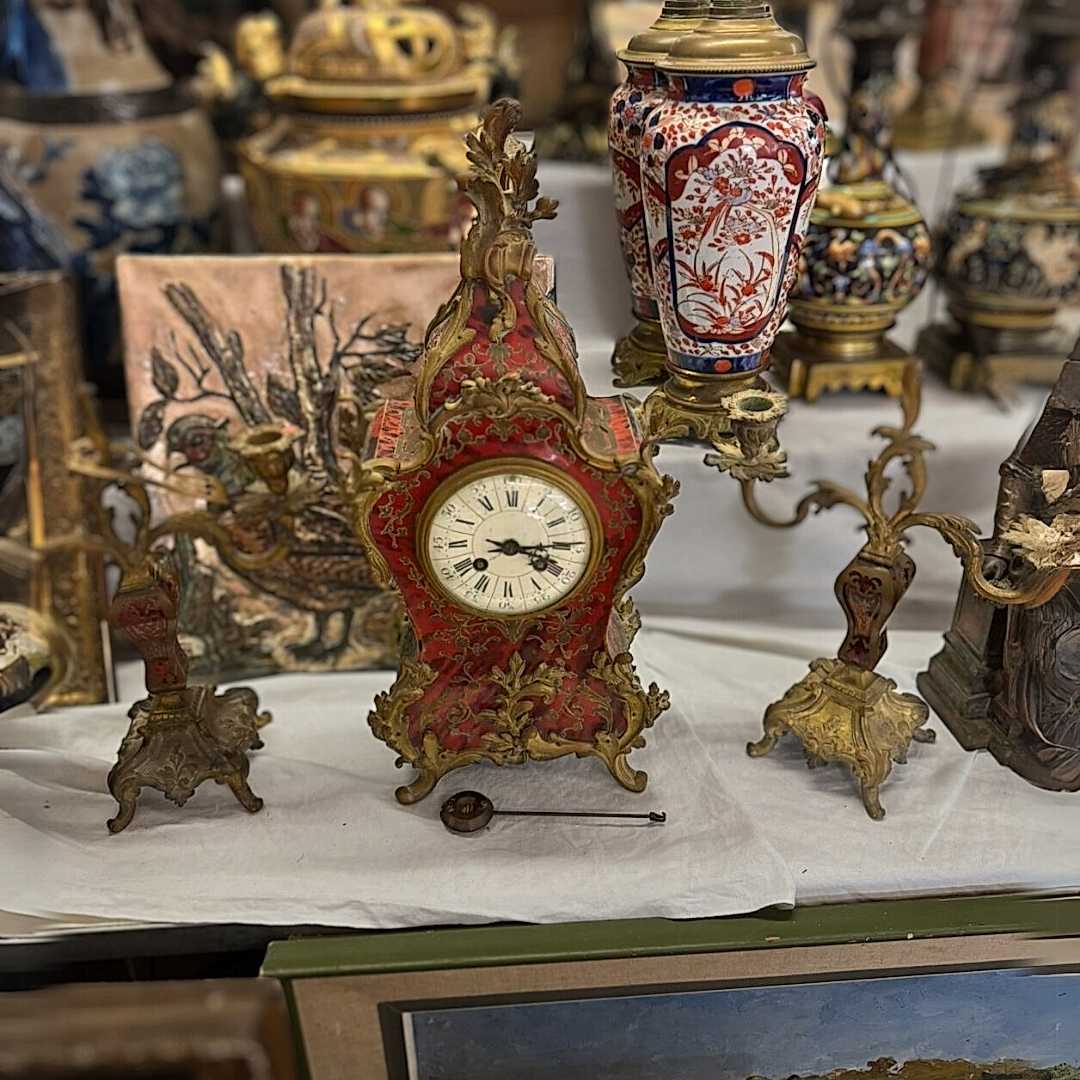 Kaplumbağa,Bağ bronz şamdanlı saat takımı